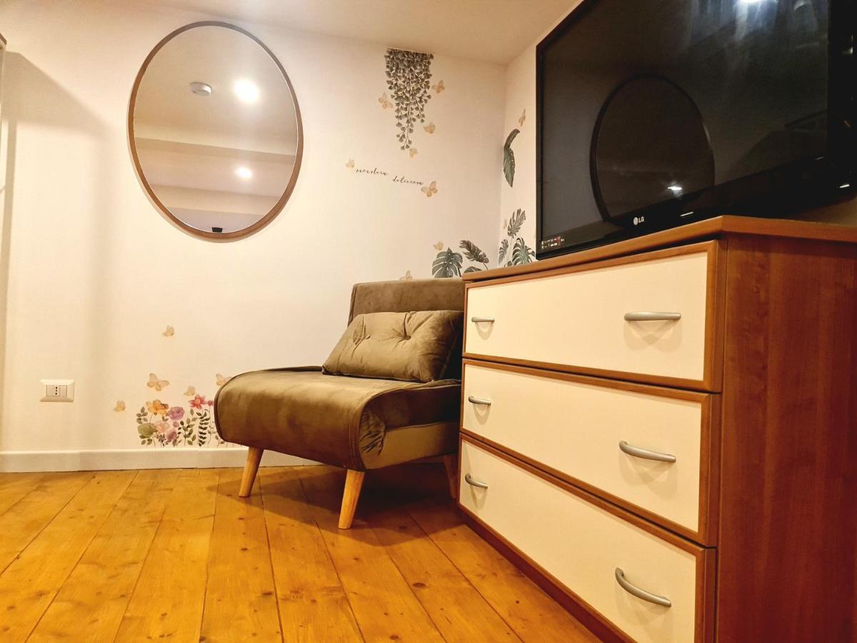Station House Apartment *